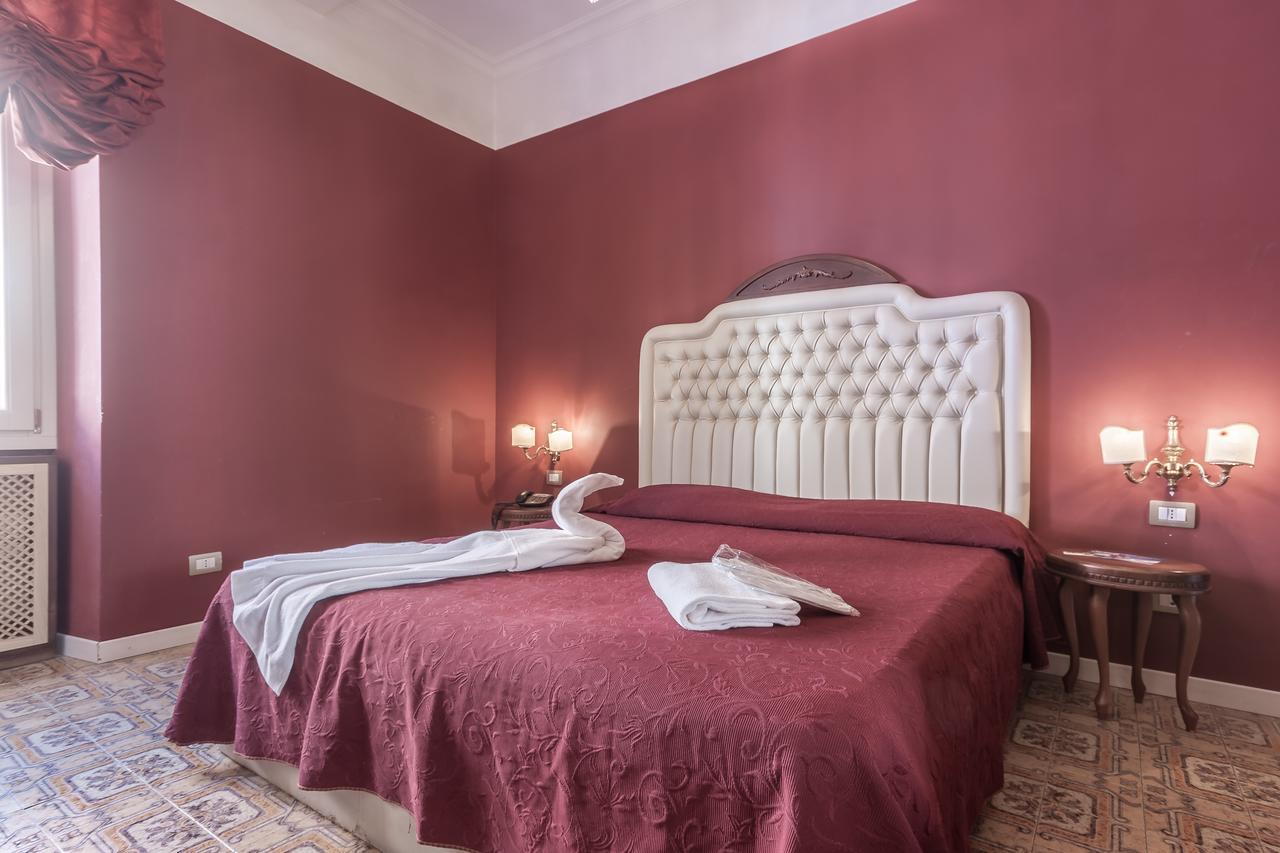 Foro Imperatori 3* Roma